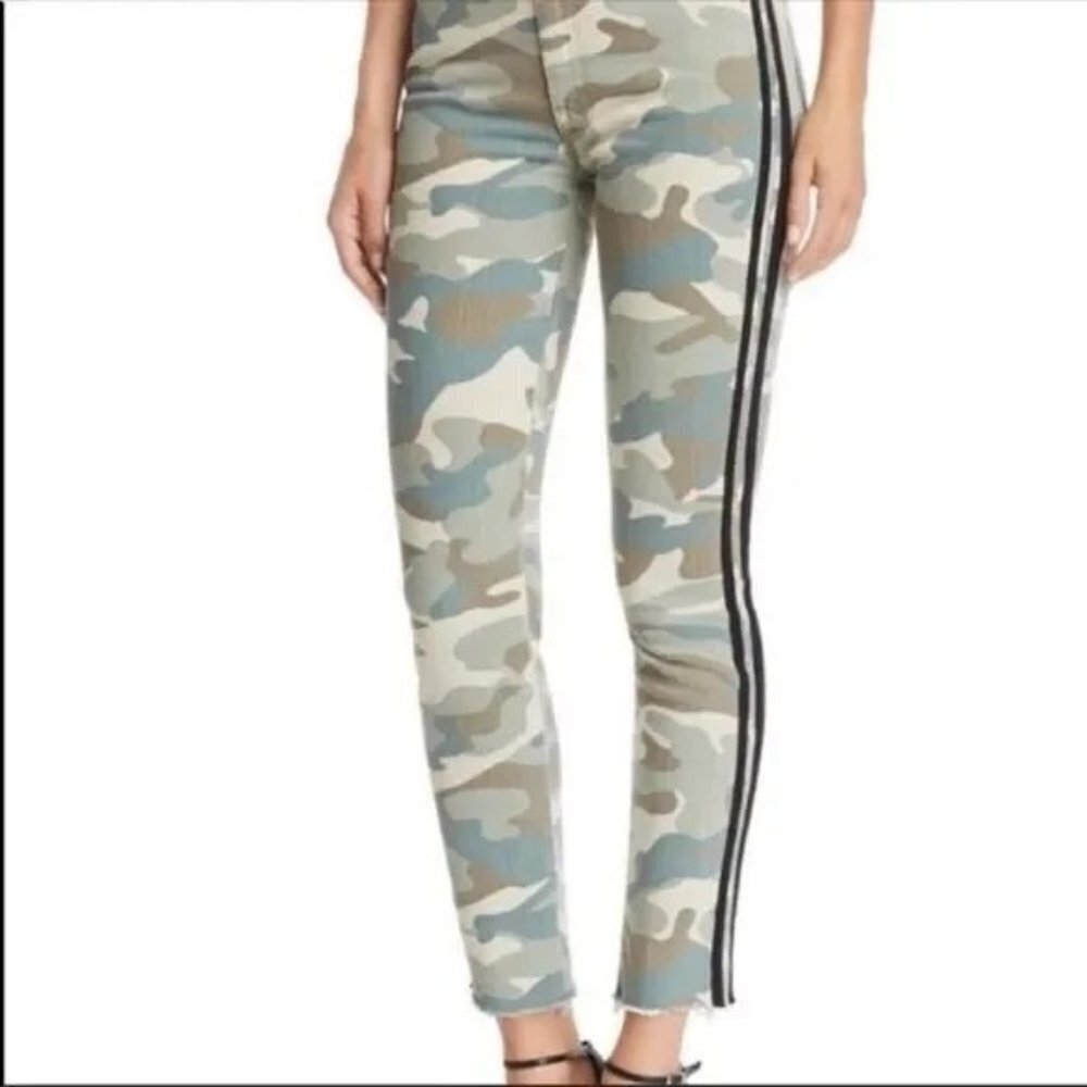 Mother High Waisted Looker Ankle Fray See Me Run Camo 24